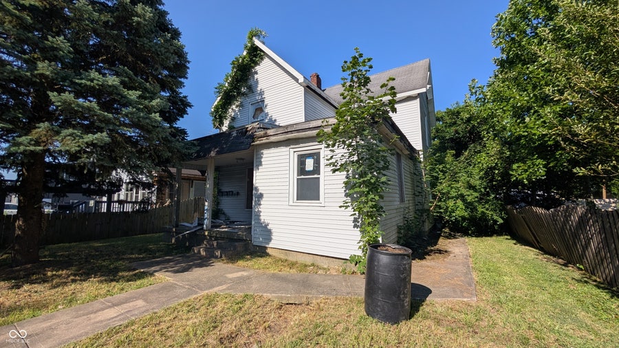 Property photo for 2017 Columbus Avenue, Anderson, IN