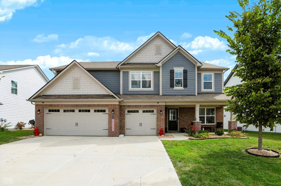 Property photo for 2447 S Copperstone Drive, New Palestine, IN