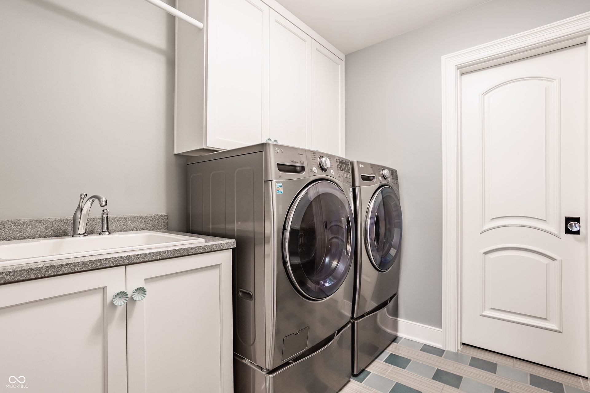 510 Kessler Boulevard WDR, Indianapolis, IN 46228