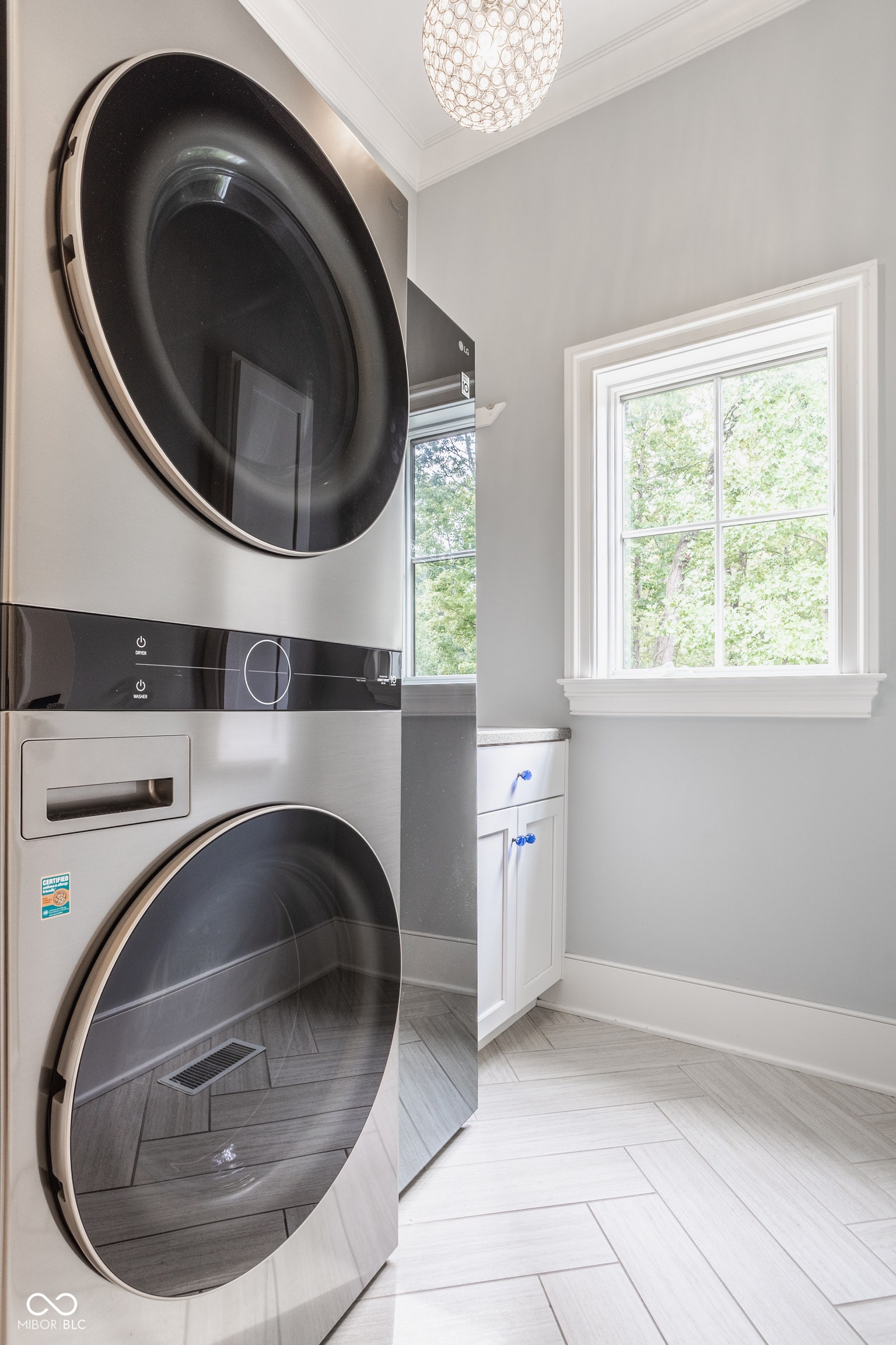 510 Kessler Boulevard WDR, Indianapolis, IN 46228