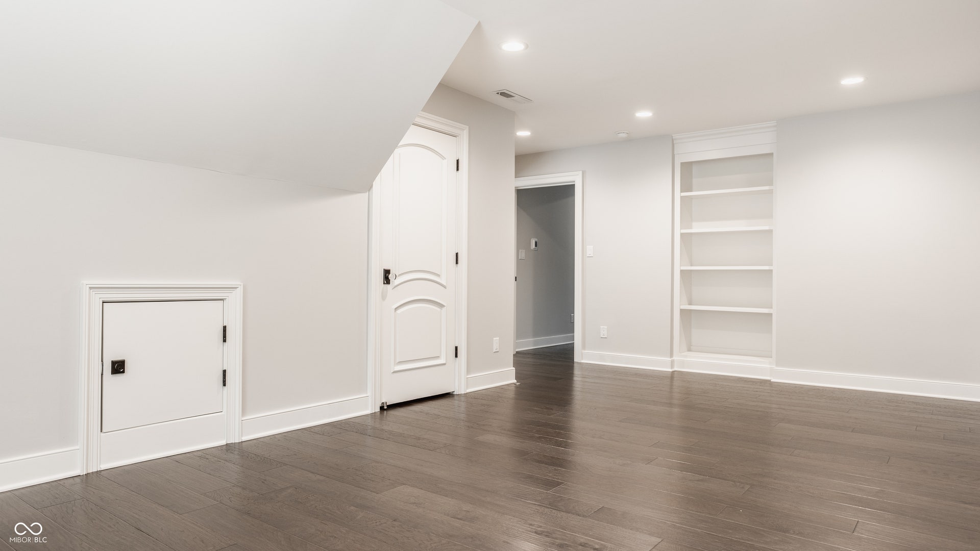 510 Kessler Boulevard WDR, Indianapolis, IN 46228