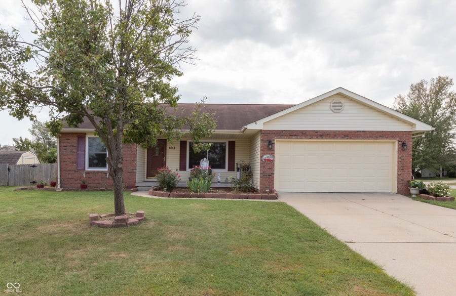 Property photo for 1018 Dunbar Drive, Seymour, IN