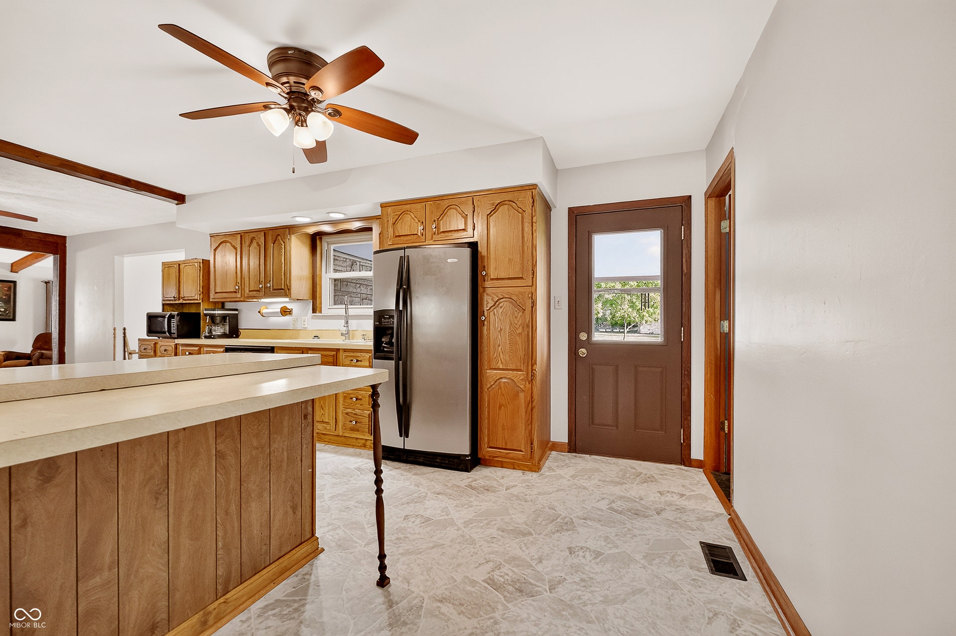 Kitchen Pic #1