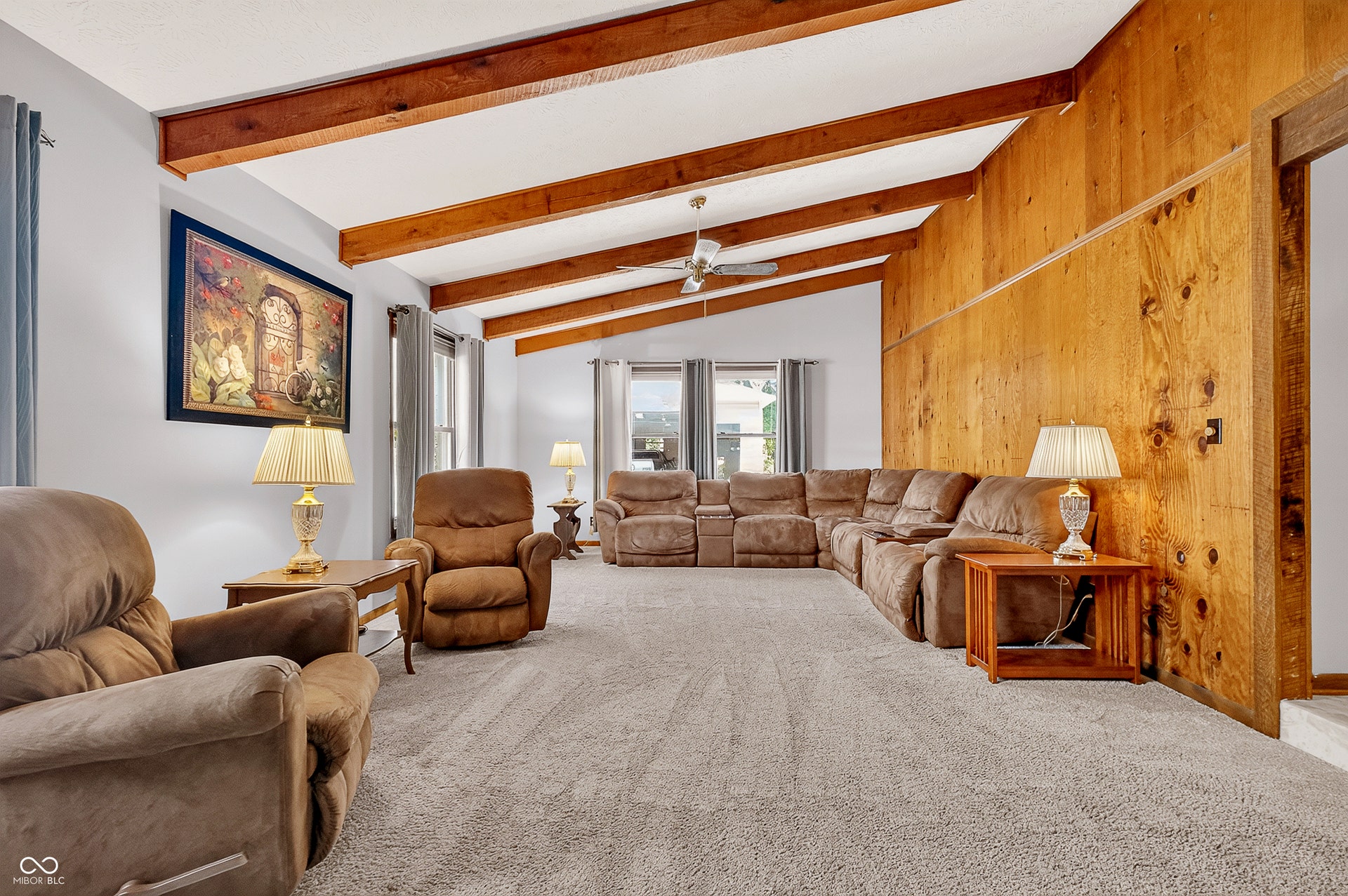 Family Room Pic #1