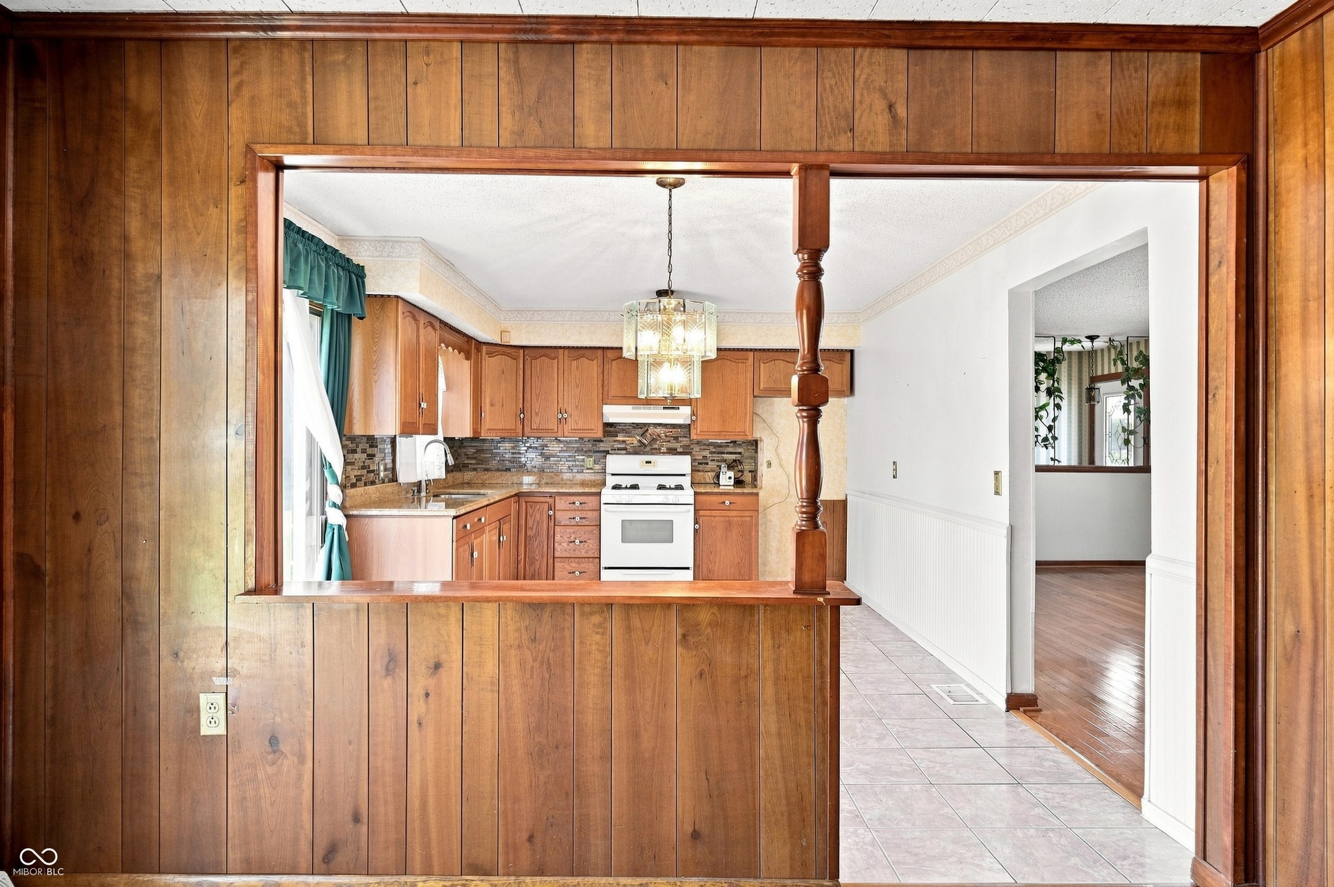 From Family Room to Kitchen.