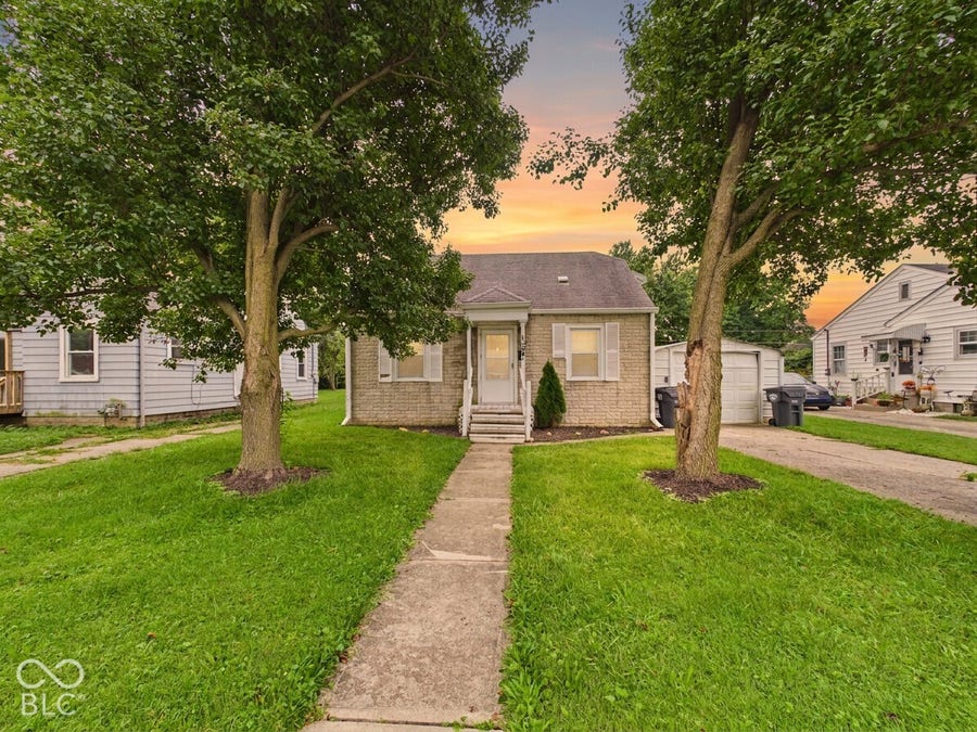 Property photo for 327 Edgemound Drive, Anderson, IN