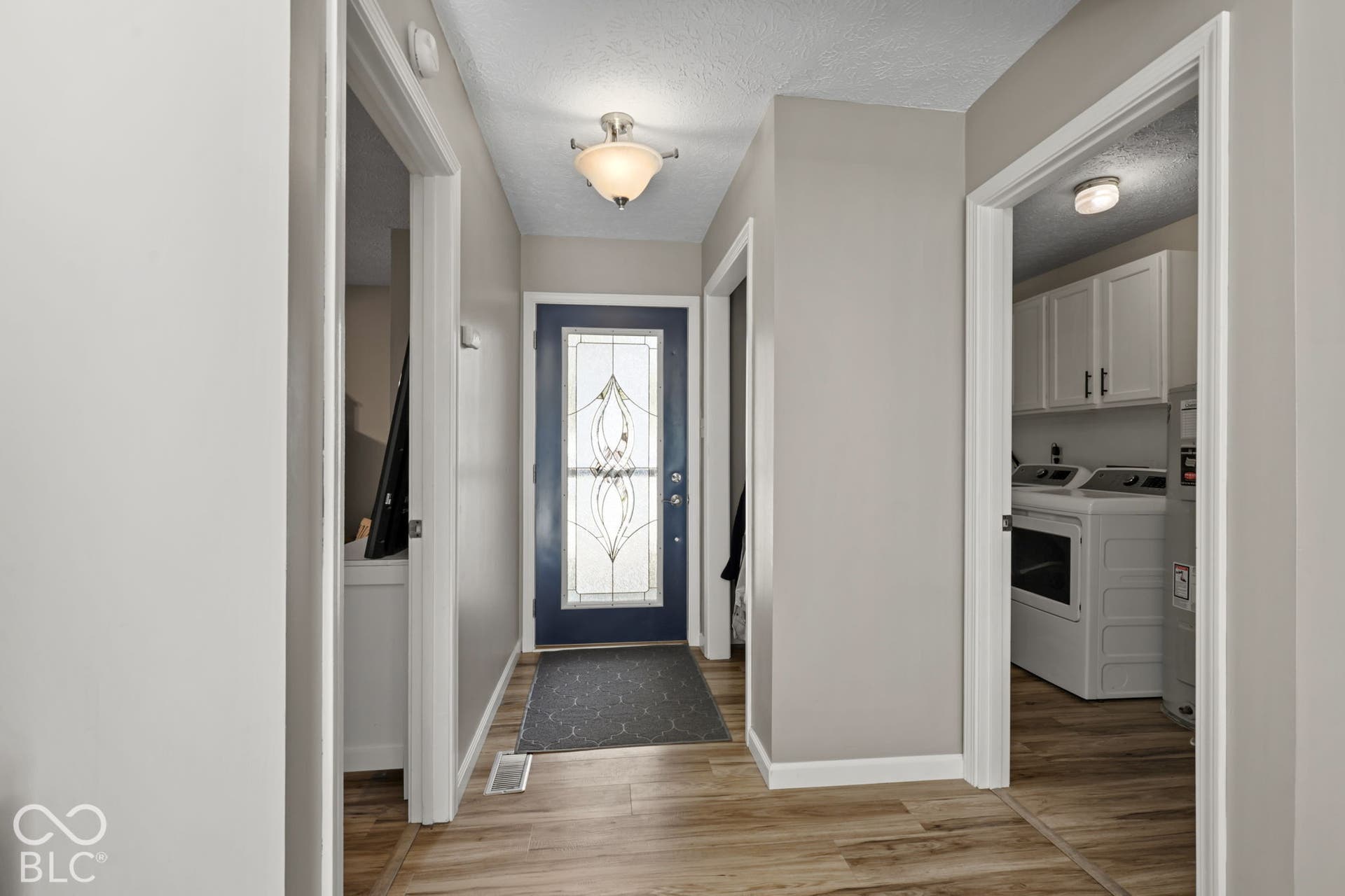 1309 Stymie Court, Indianapolis, IN 46217 Entry