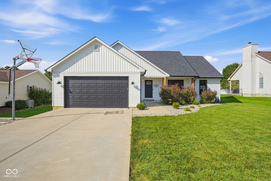 Property photo for 1043 Shadowlawn Avenue, Greencastle, IN