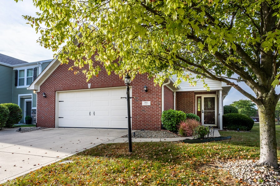 Property photo for 933 Amesbury Court, Indianapolis, IN
