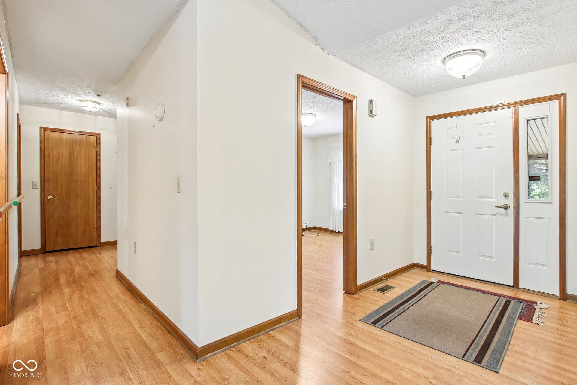7238 Hearthstone, Indianapolis, IN 46227