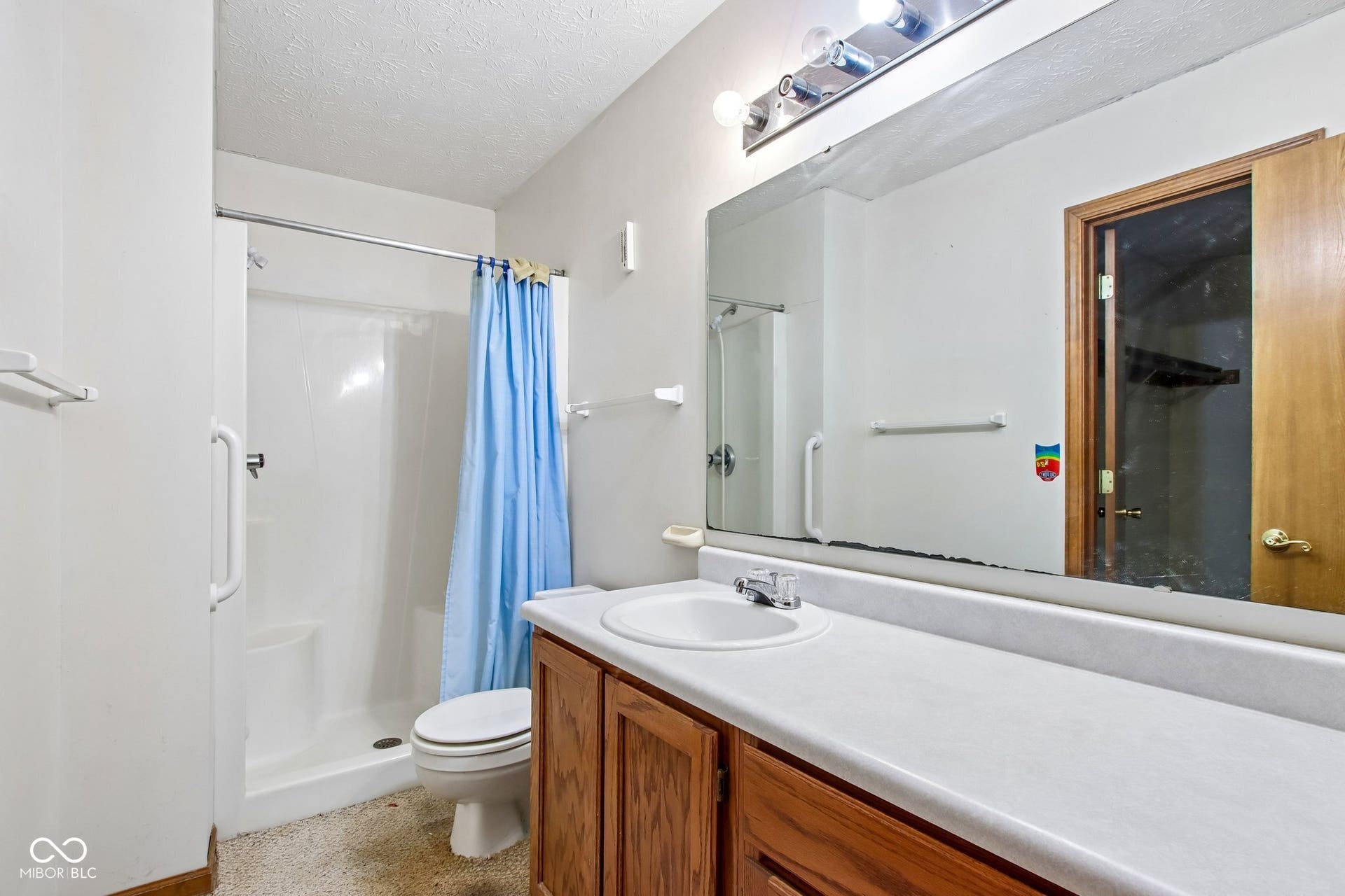 7238 Hearthstone, Indianapolis, IN 46227