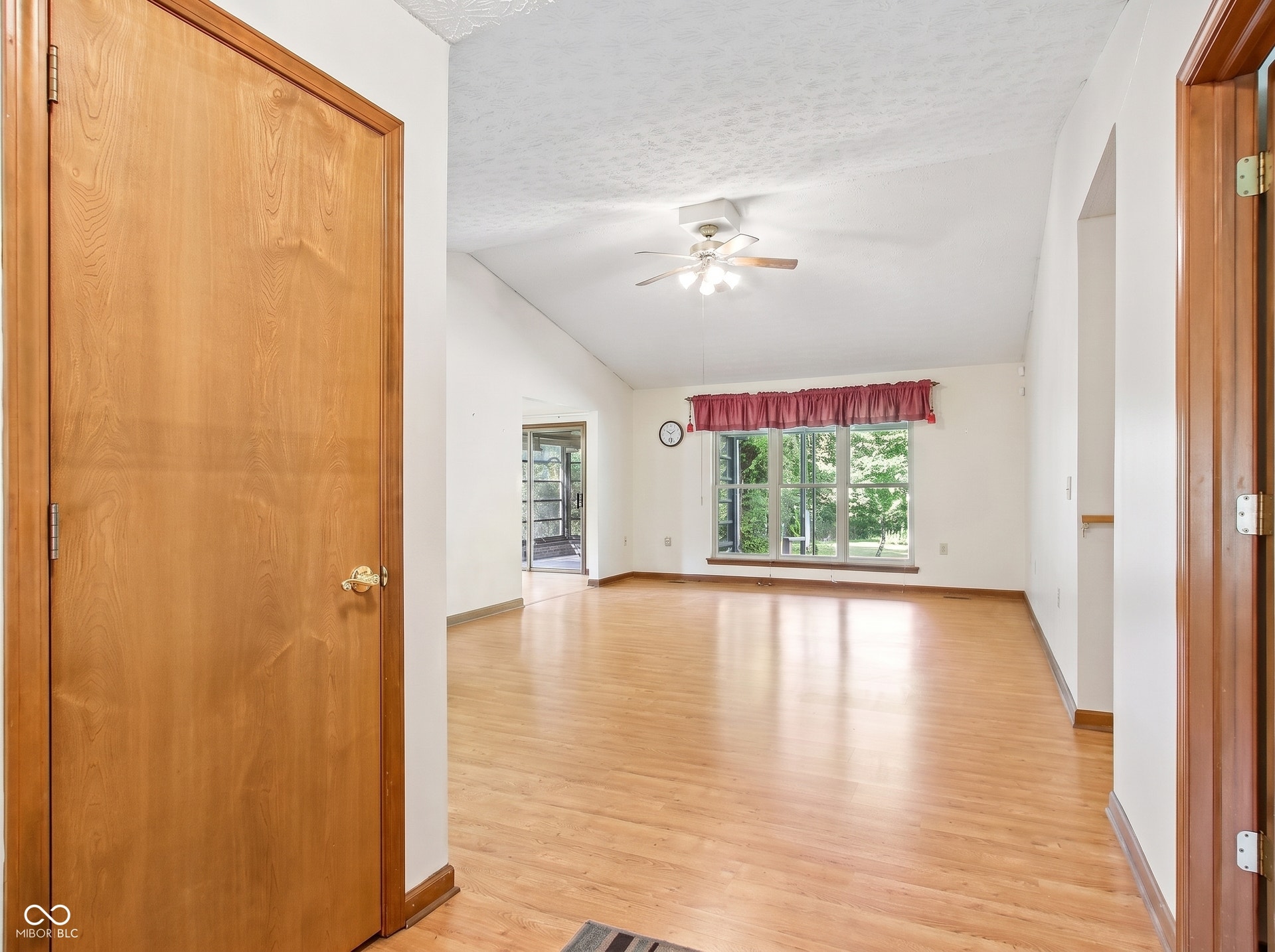 7238 Hearthstone, Indianapolis, IN 46227