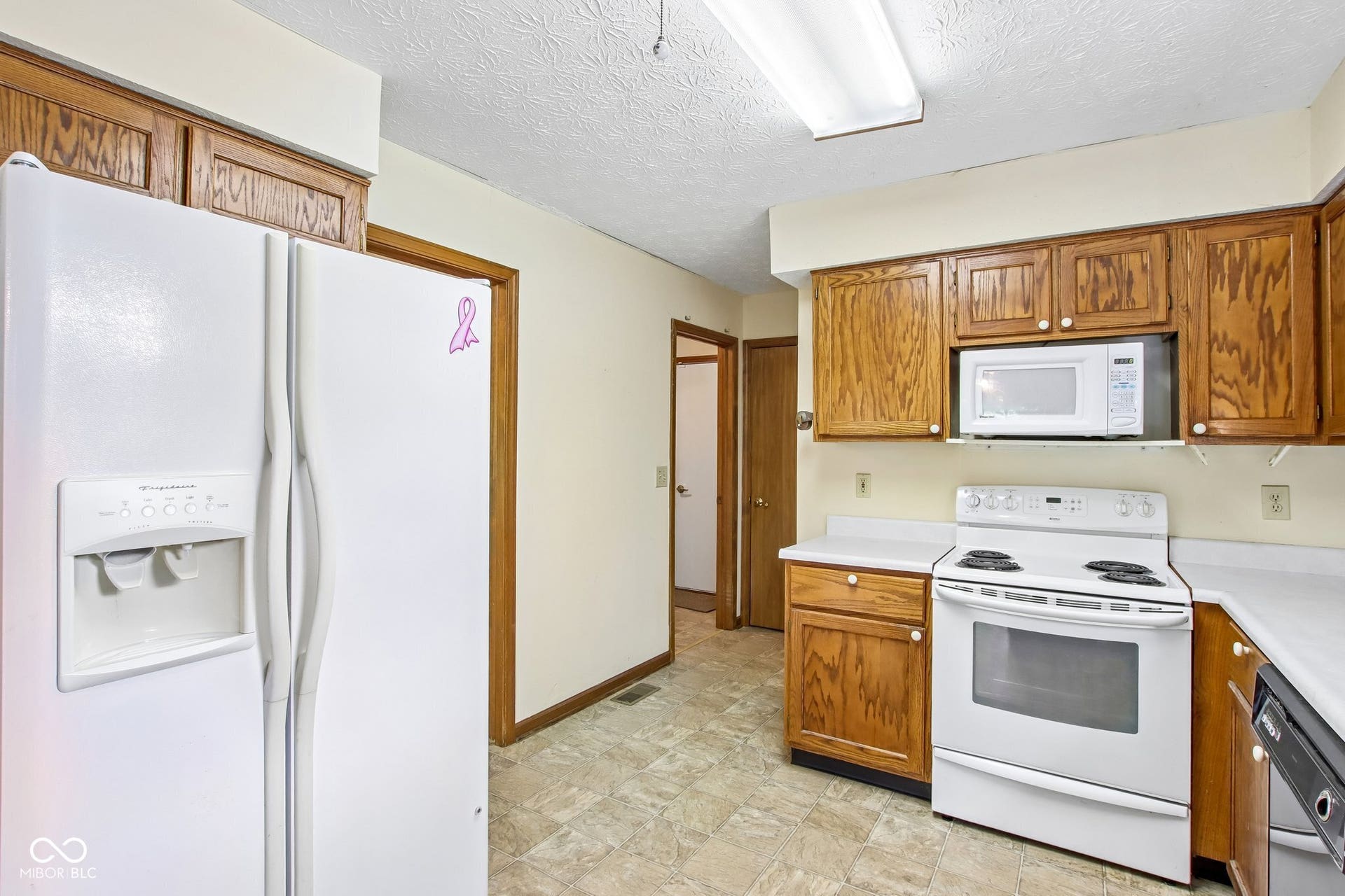 7238 Hearthstone, Indianapolis, IN 46227