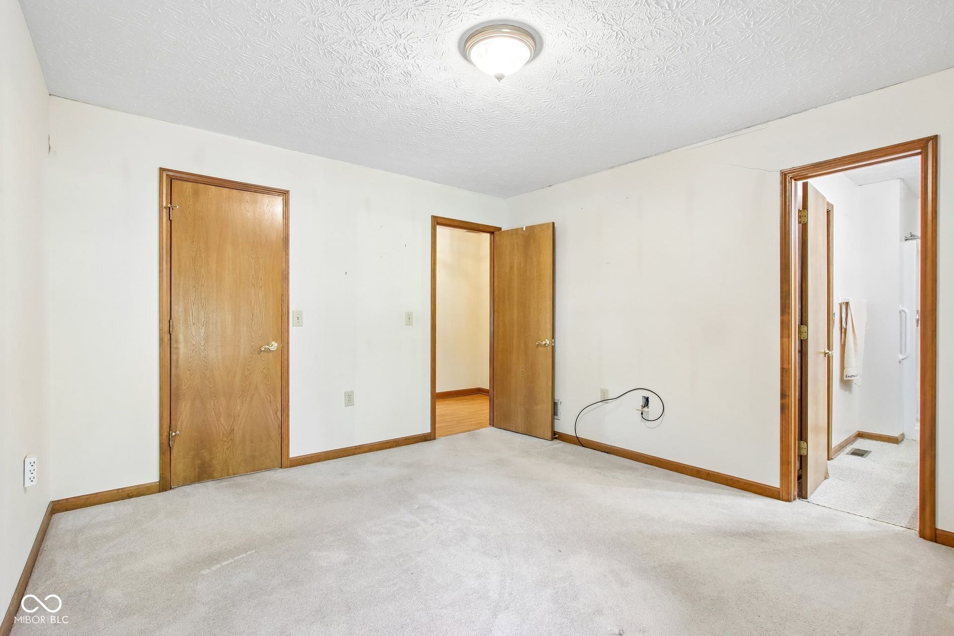 7238 Hearthstone, Indianapolis, IN 46227