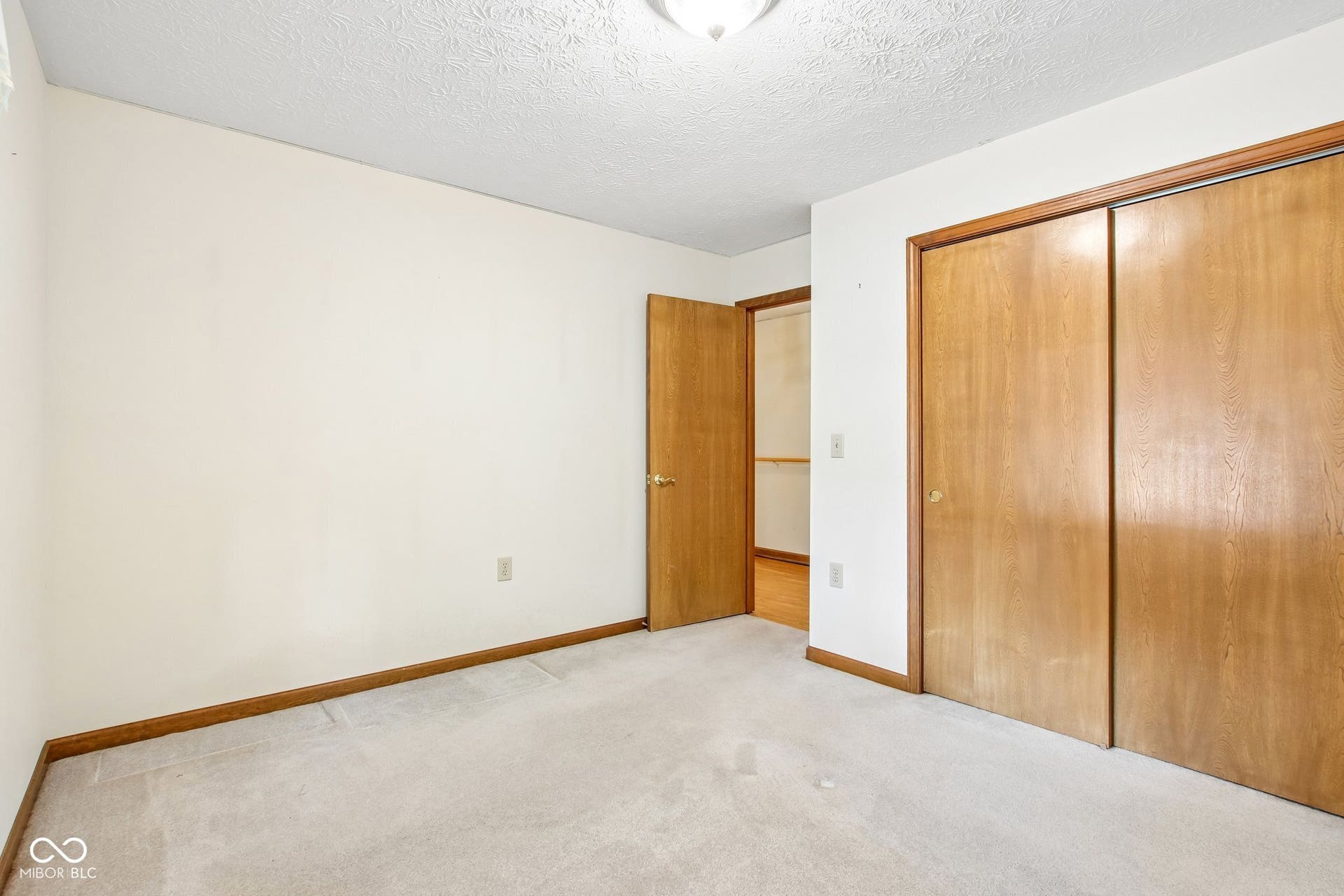 7238 Hearthstone, Indianapolis, IN 46227