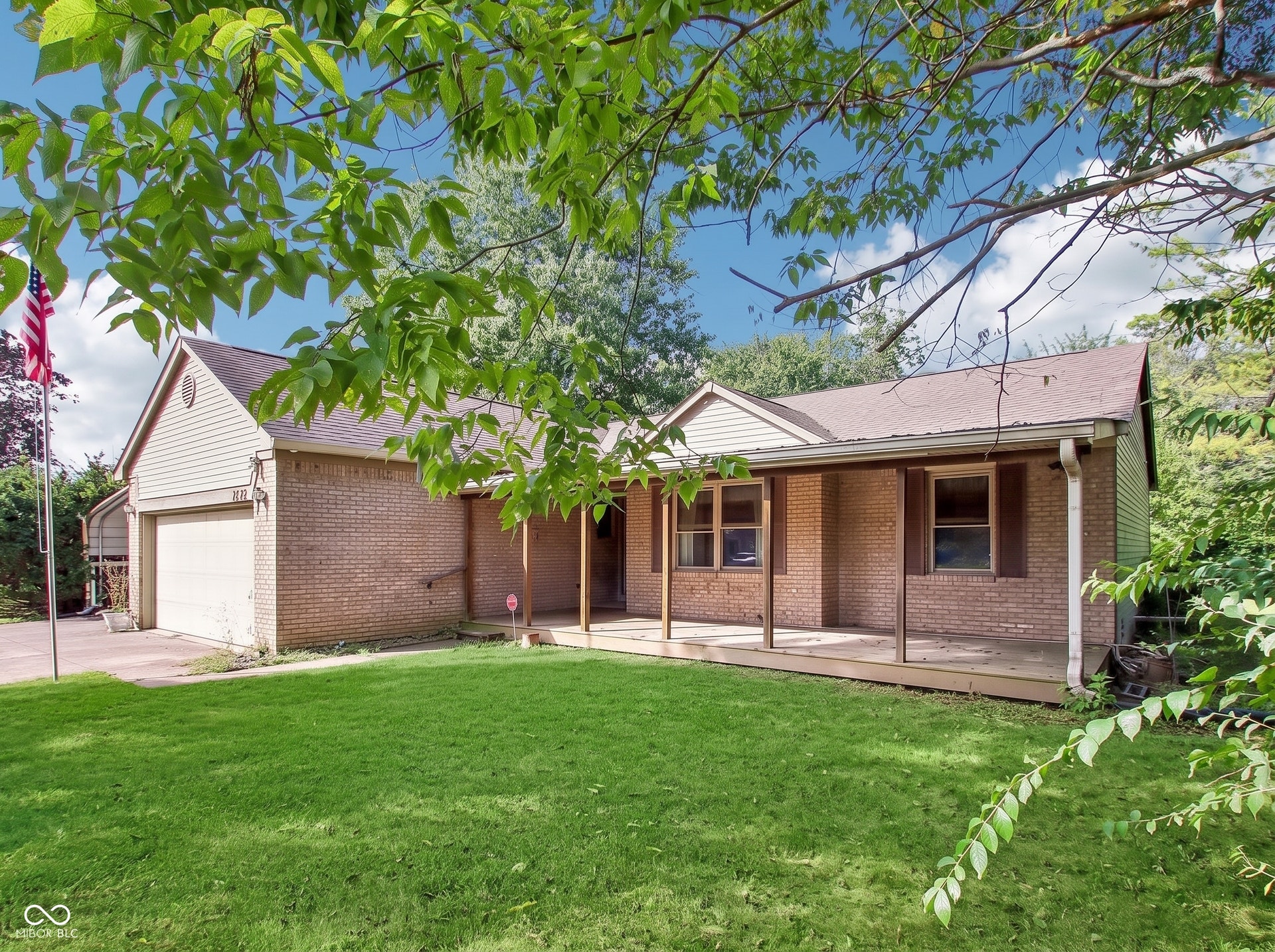 7238 Hearthstone, Indianapolis, IN 46227