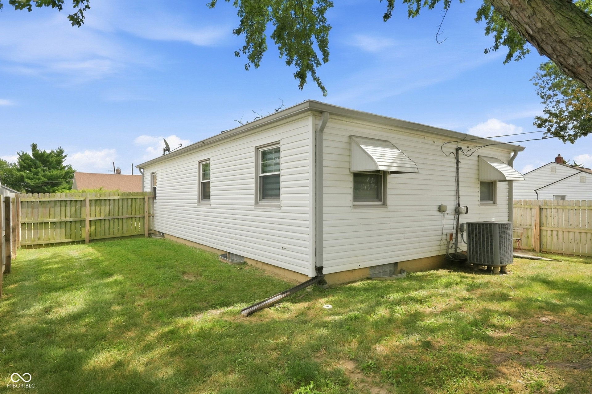 202 N 18th Avenue, Beech Grove, IN 46107