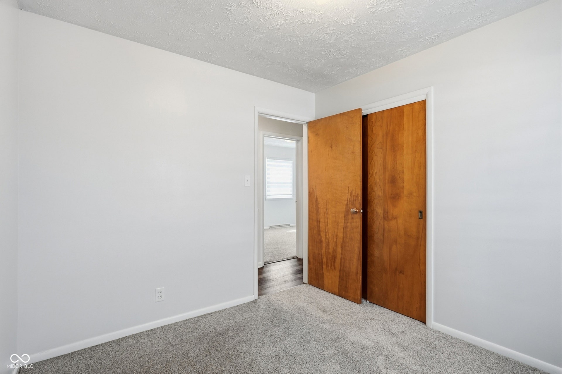 202 N 18th Avenue, Beech Grove, IN 46107