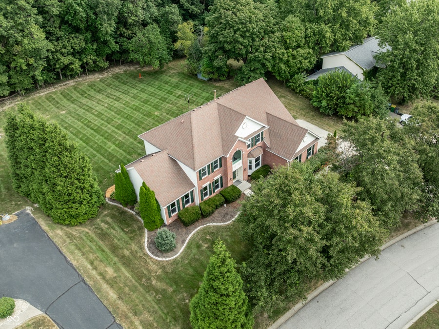 Property photo for 10024 Barth Drive, Zionsville, IN