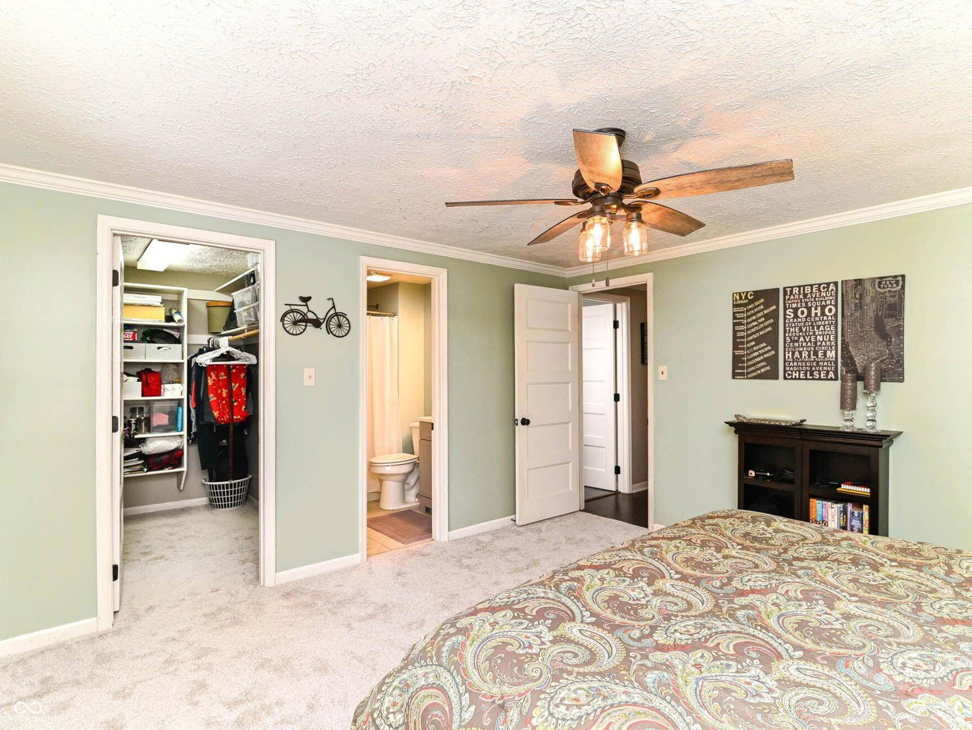 8442 Duncaster Court, Indianapolis, IN 46256