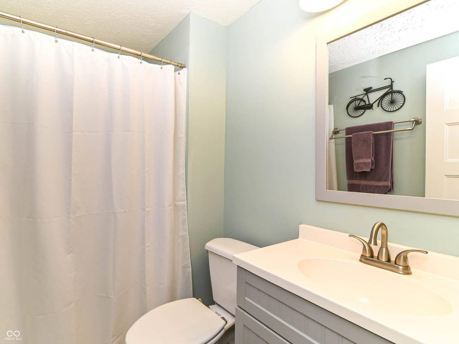 8442 Duncaster Court, Indianapolis, IN 46256