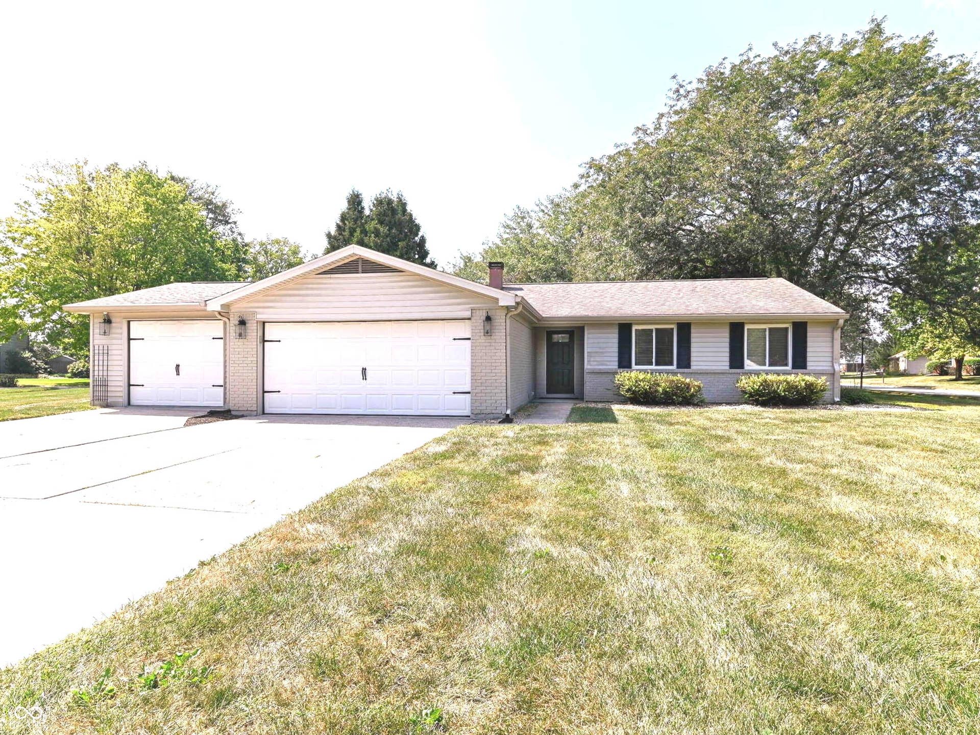 8442 Duncaster Court, Indianapolis, IN 46256