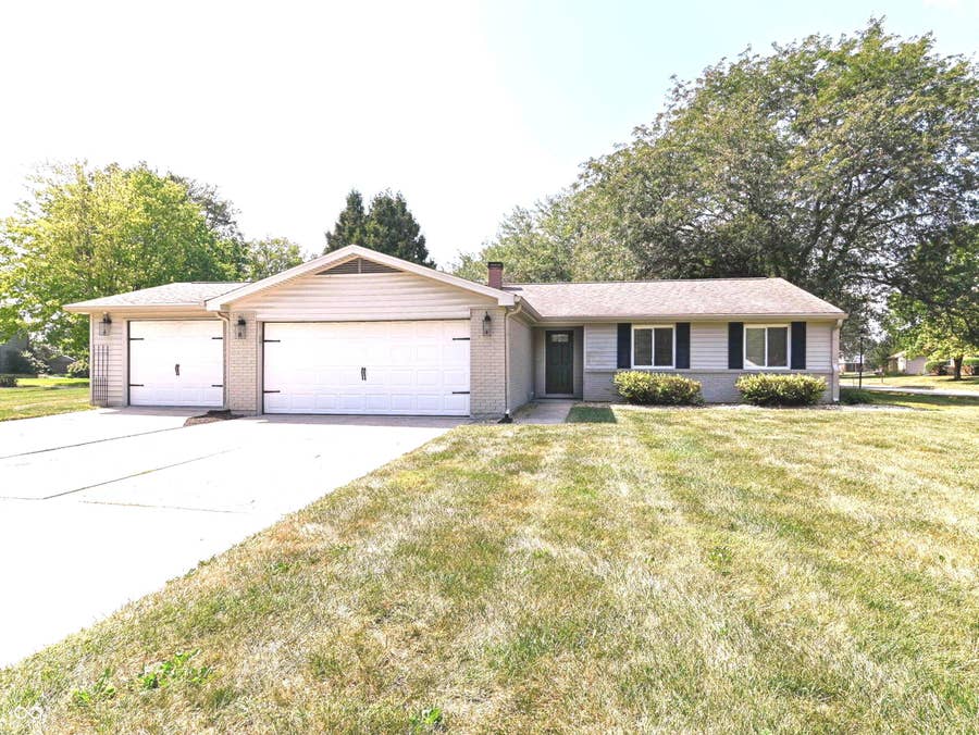 Property photo for 8442 Duncaster Court, Indianapolis, IN