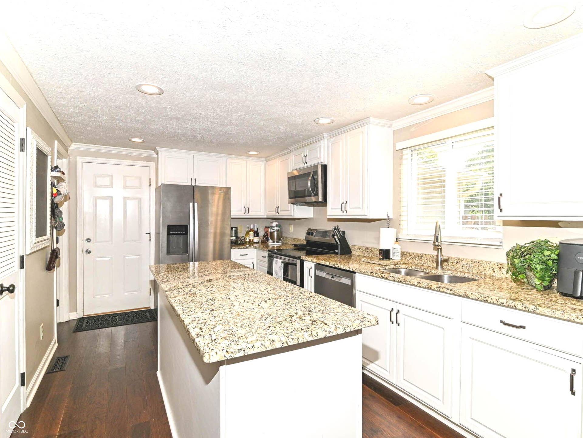 8442 Duncaster Court, Indianapolis, IN 46256