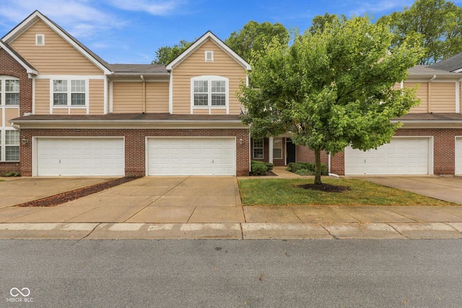 Property photo for 5675 Brownstone Drive, Indianapolis, IN