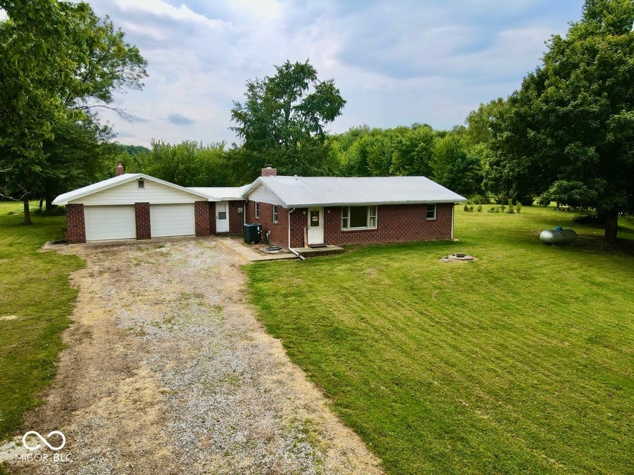 Property photo for 12099 E Davis Avenue, Brazil, IN