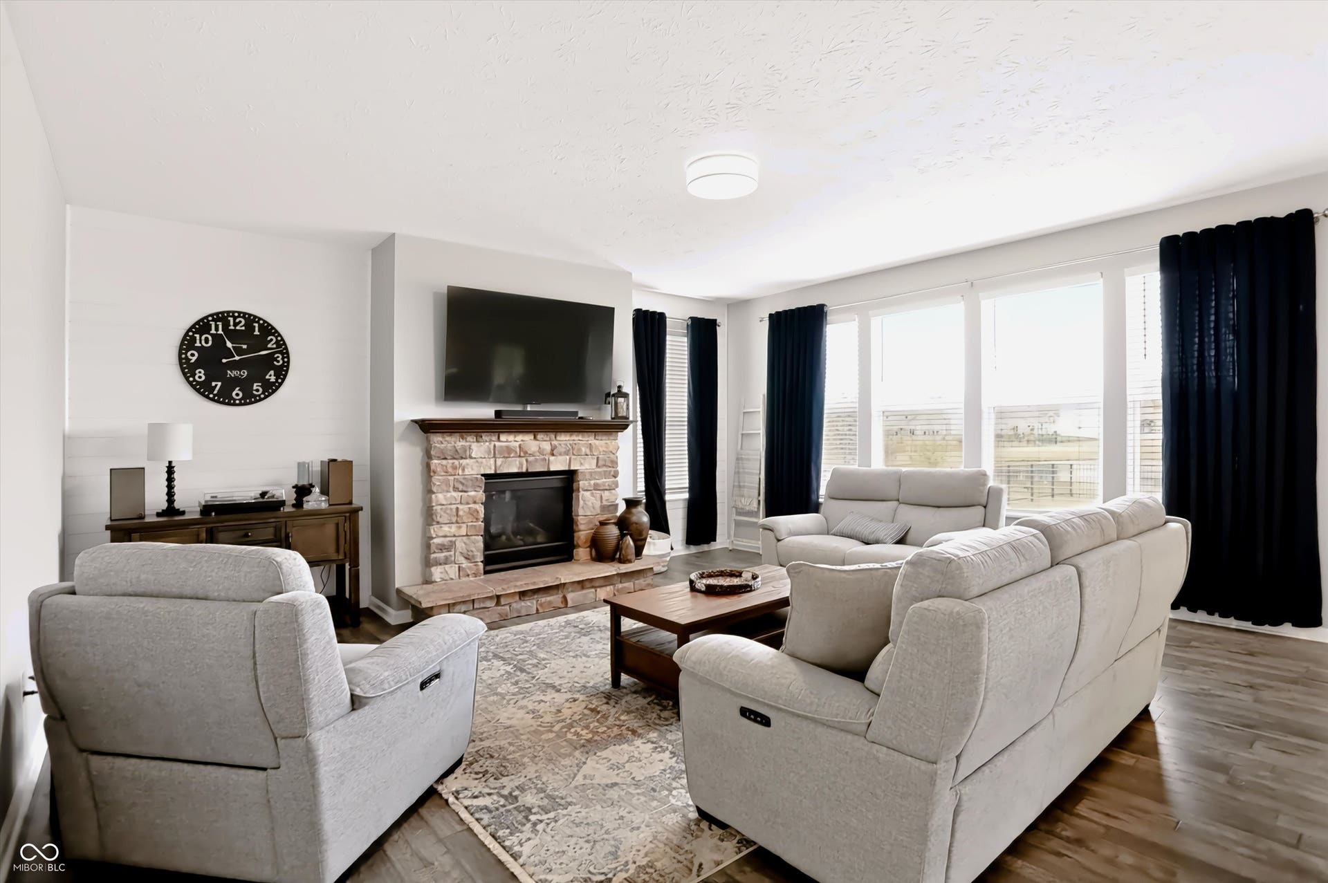 4524 Goose Rock Drive, Indianapolis, IN 46239