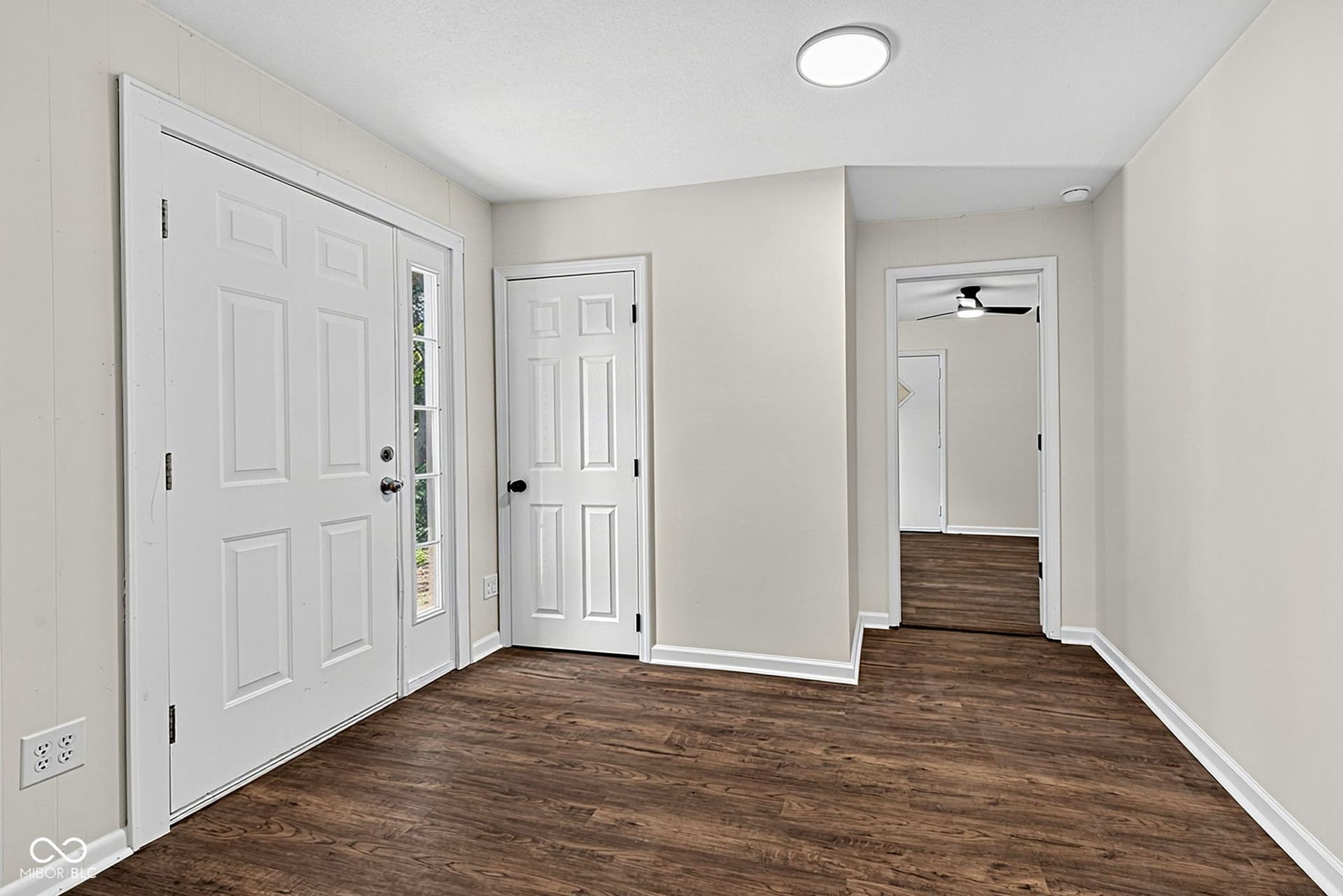4125 Clarendon, Indianapolis, IN 46208 Mud Room