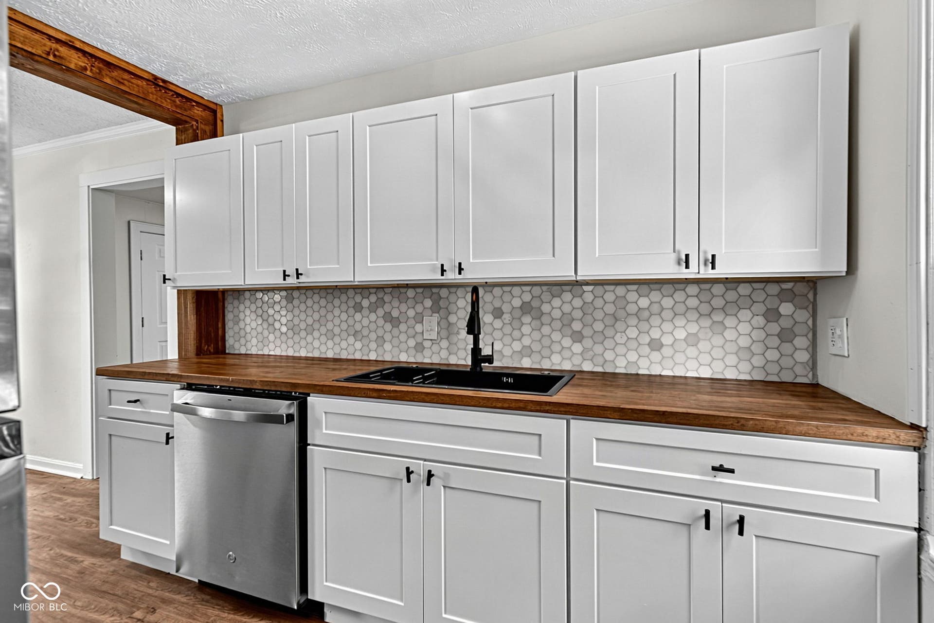 4125 Clarendon, Indianapolis, IN 46208 4125 Clarendon, Indianapolis, IN 46208