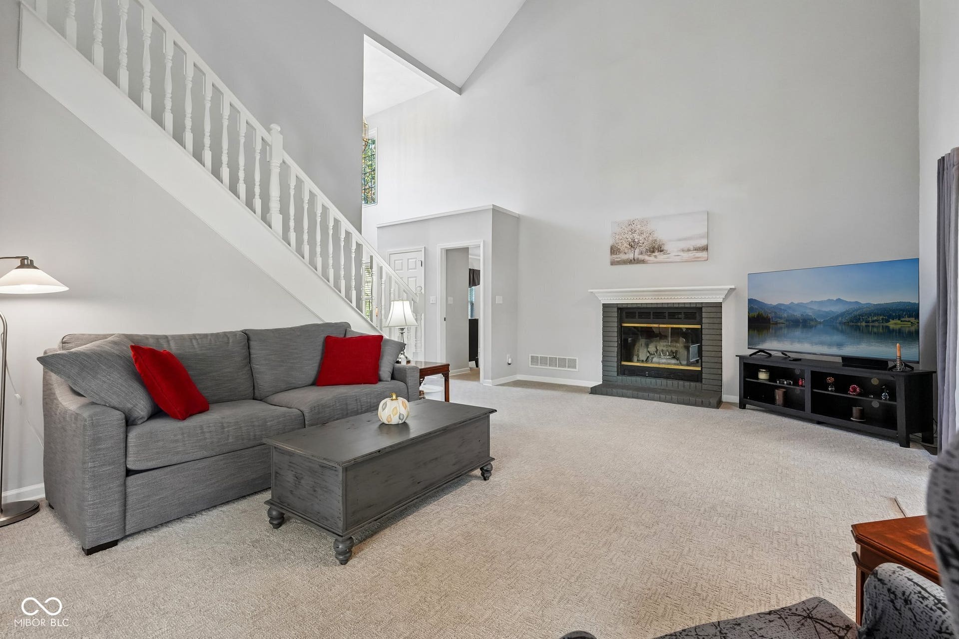 10515 Wildwood Drive, Zionsville, IN 46077