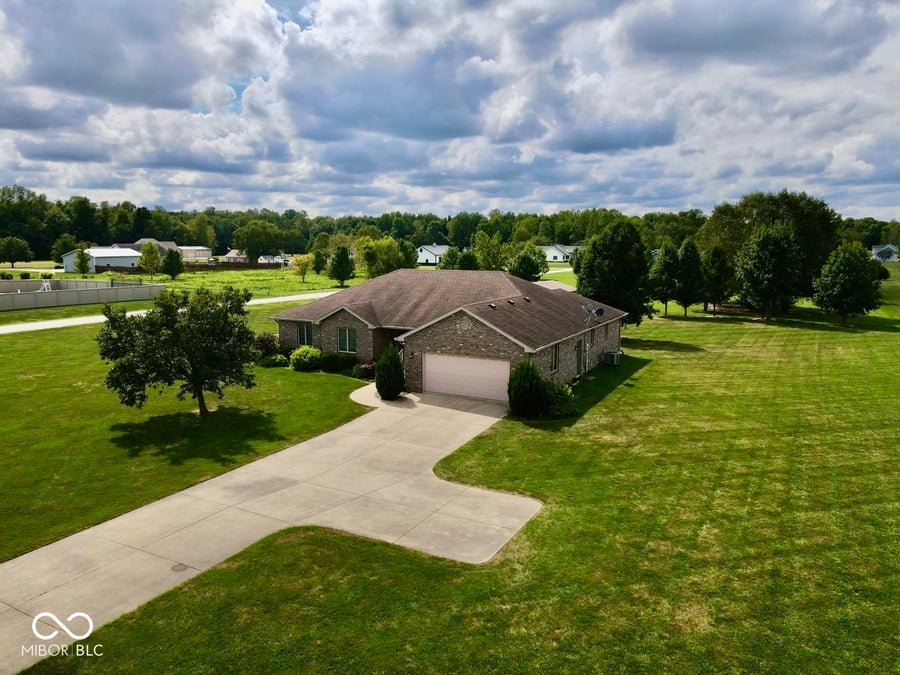 Property photo for 8621 N County Road 425 W, Brazil, IN