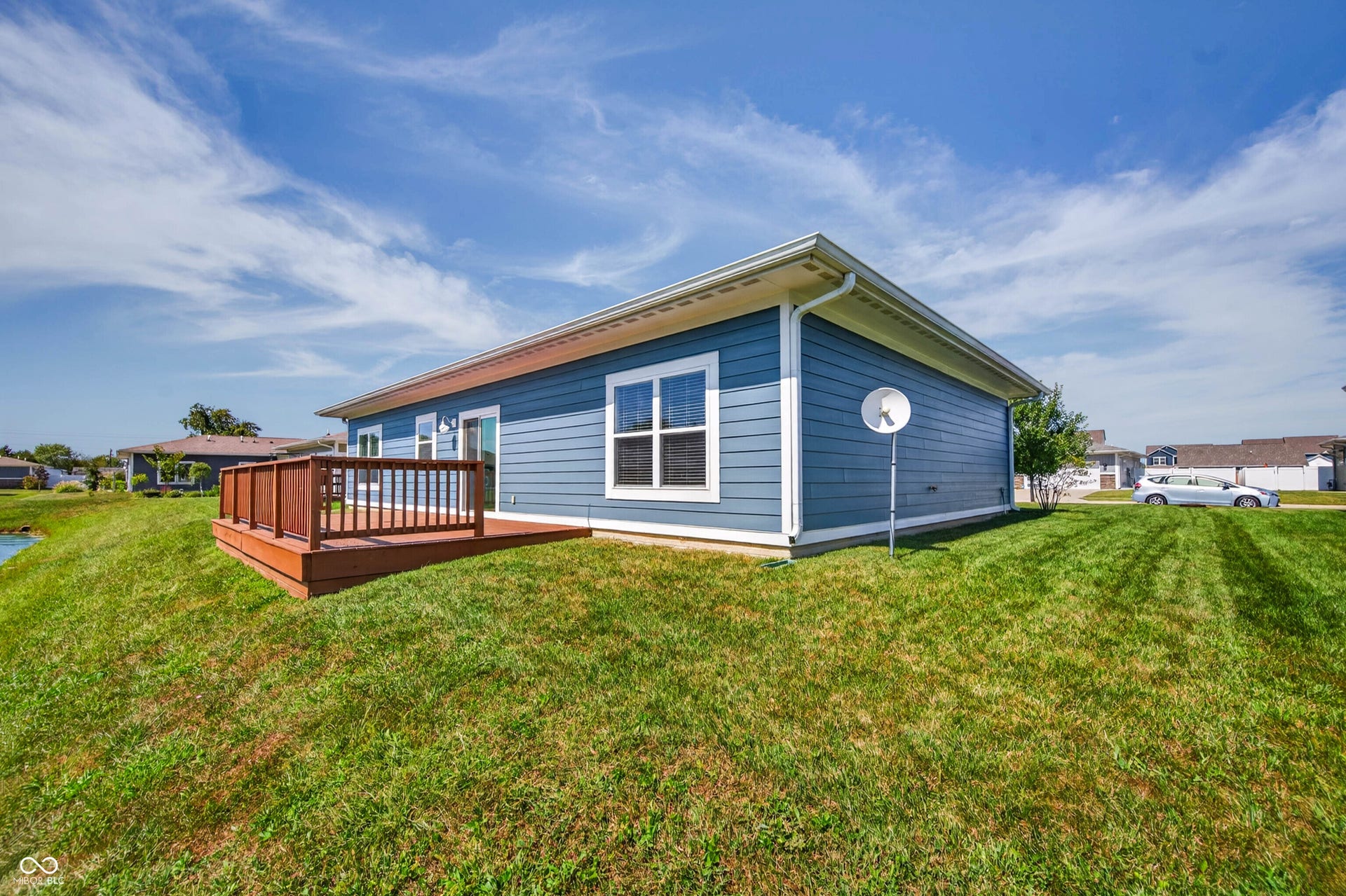 705 N Sobota Way, Trafalgar, IN 46181
