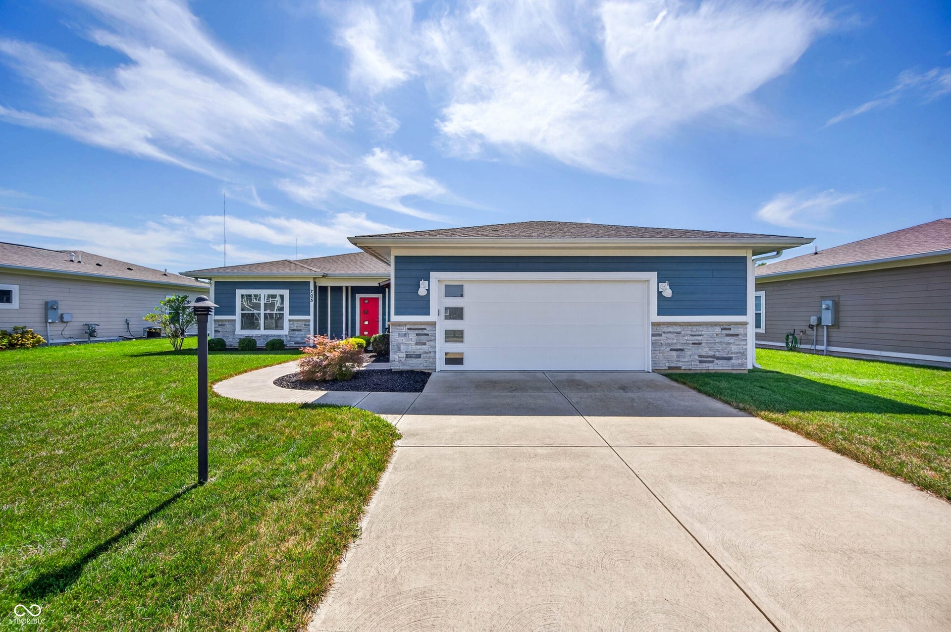 705 N Sobota Way, Trafalgar, IN 46181