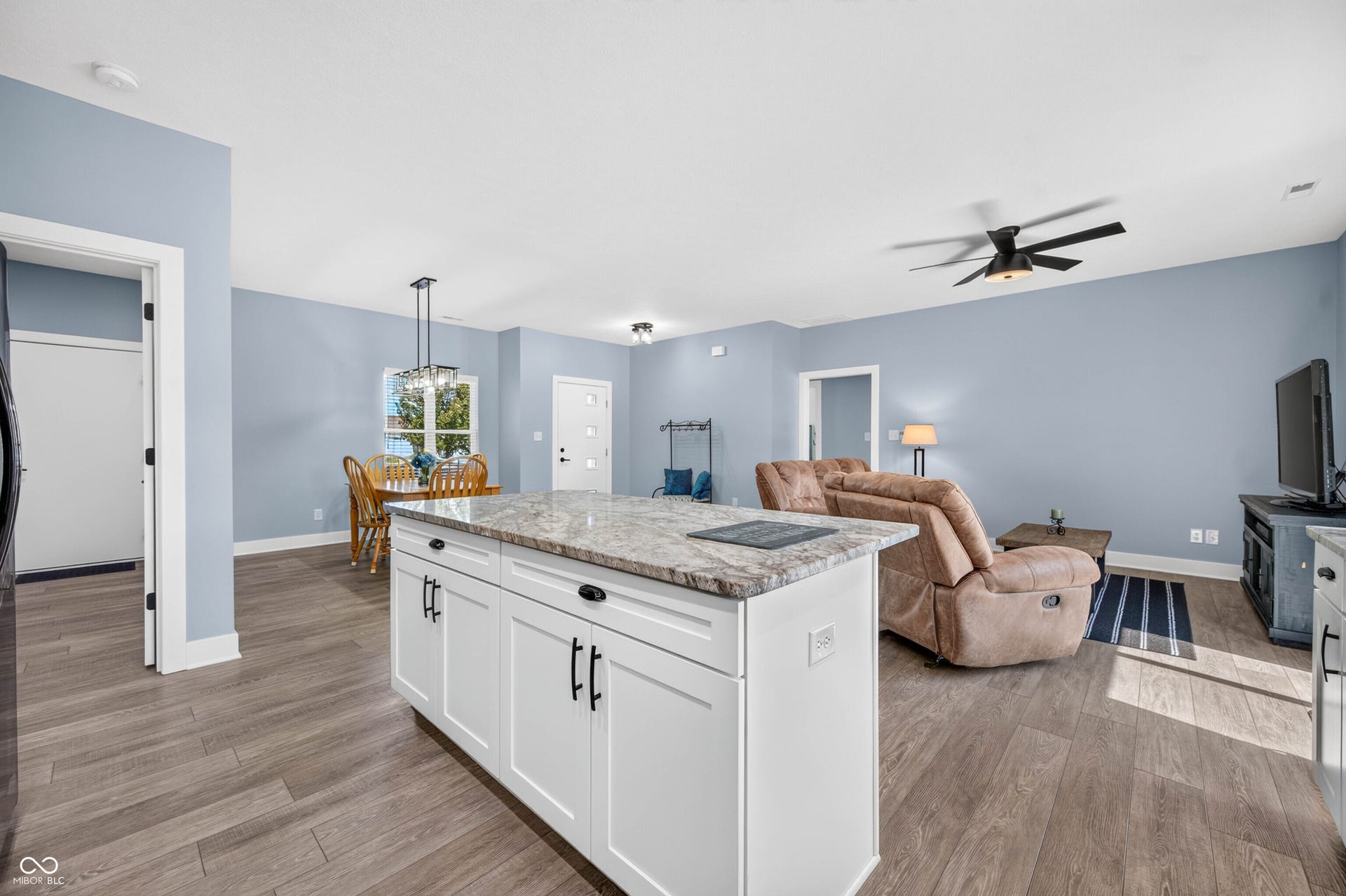 705 N Sobota Way, Trafalgar, IN 46181