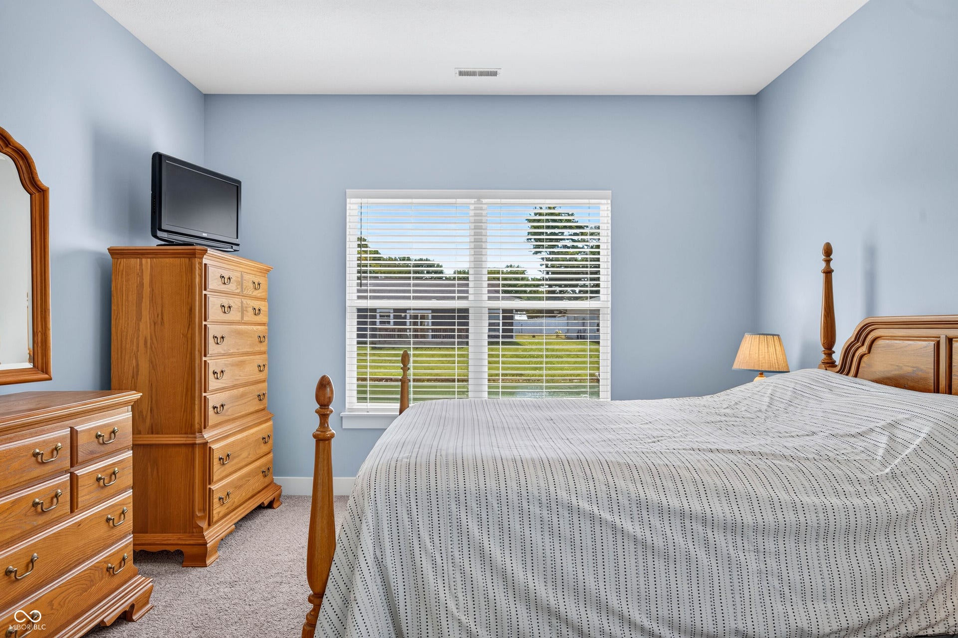 705 N Sobota Way, Trafalgar, IN 46181