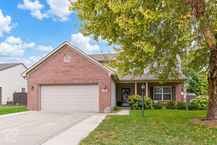 Property photo for 250 Lakemoore Street, Brownsburg, IN