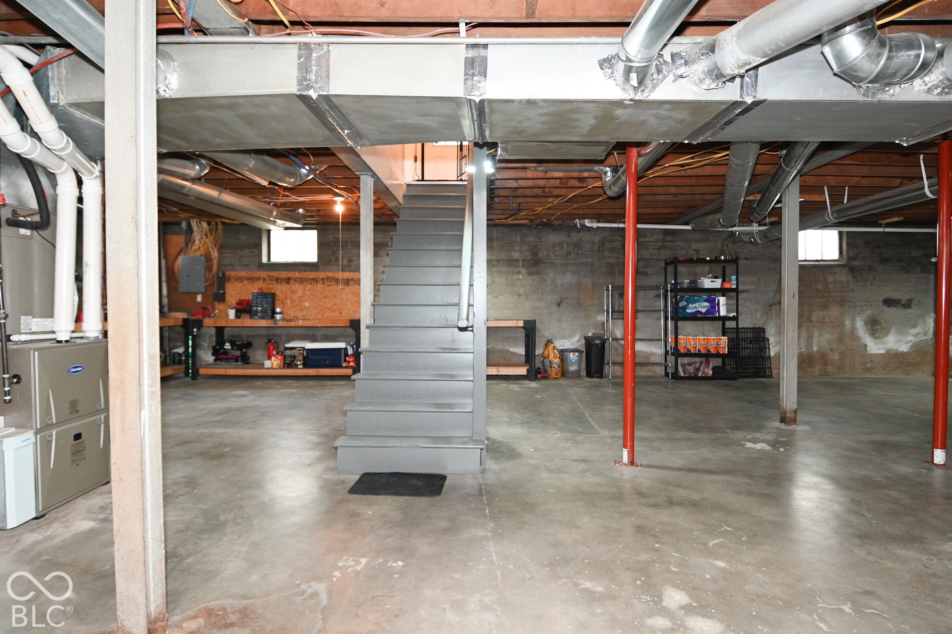 2212 Washington Street, Columbus, IN 47201
