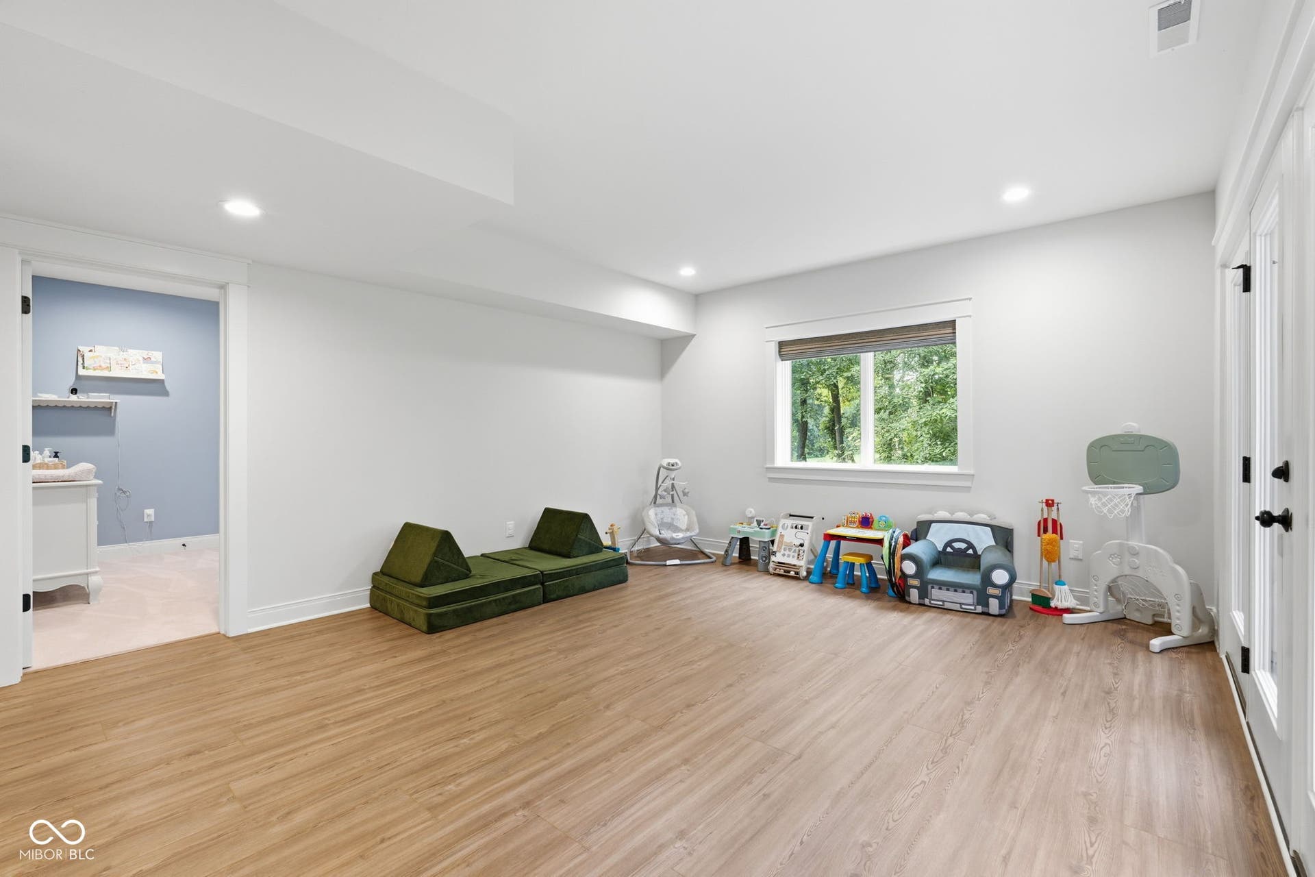 8635 Auburn Ridge, Martinsville, IN 46151