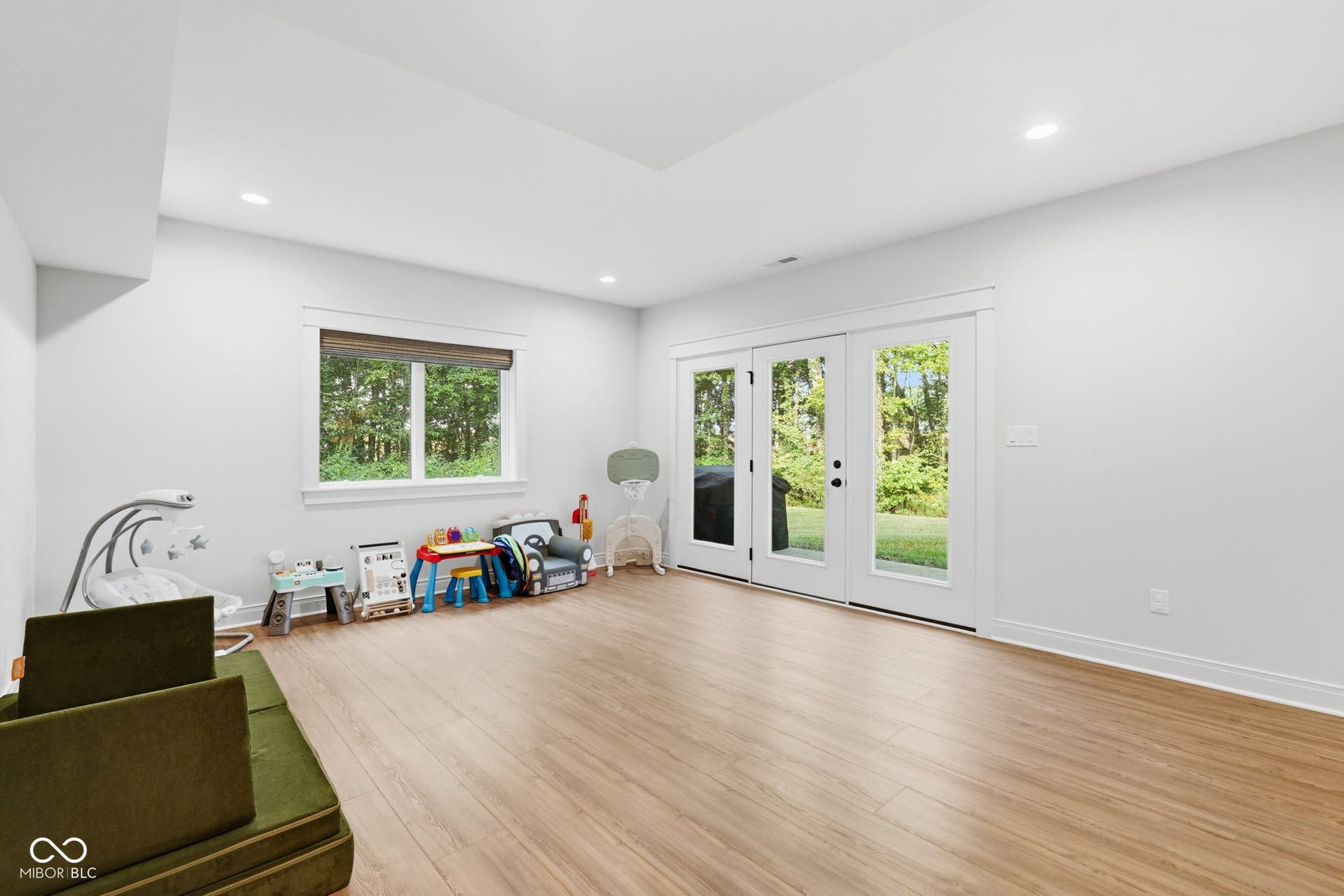 8635 Auburn Ridge, Martinsville, IN 46151