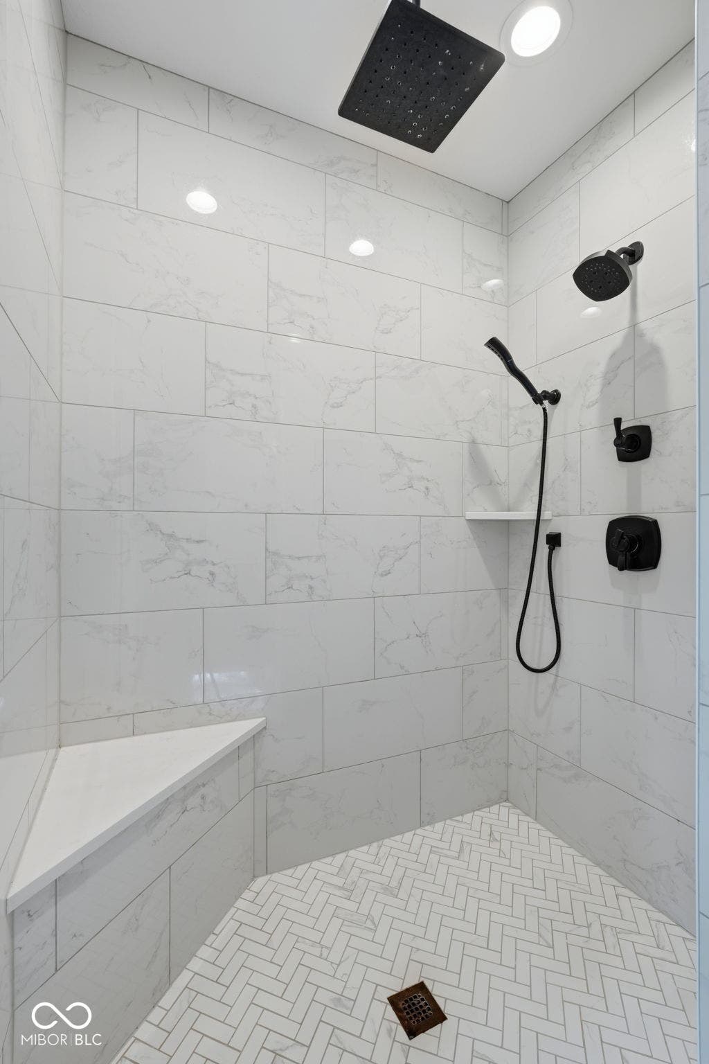 8635 Auburn Ridge, Martinsville, IN 46151