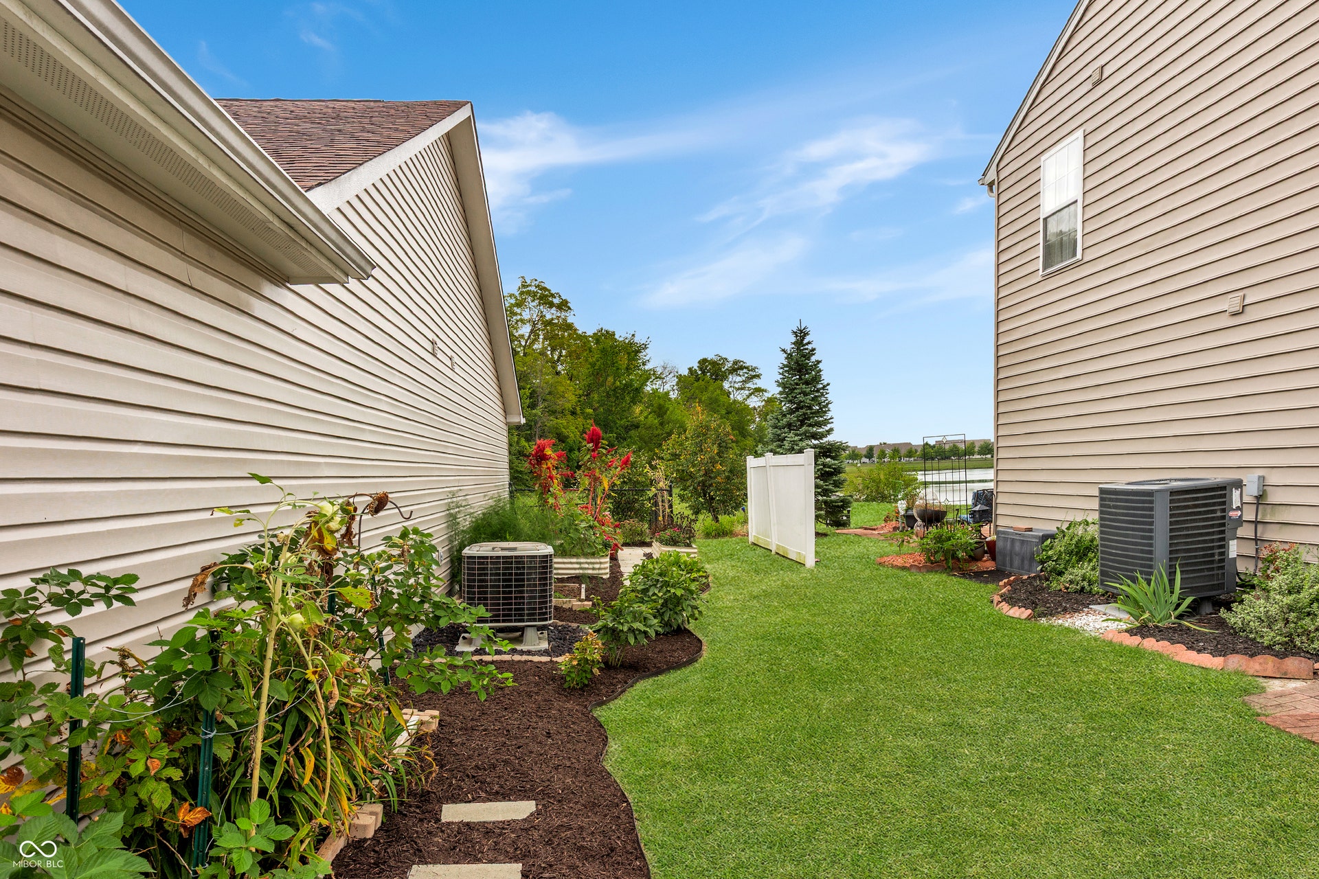 6115 Green Glade Drive, Whitestown, IN 46075