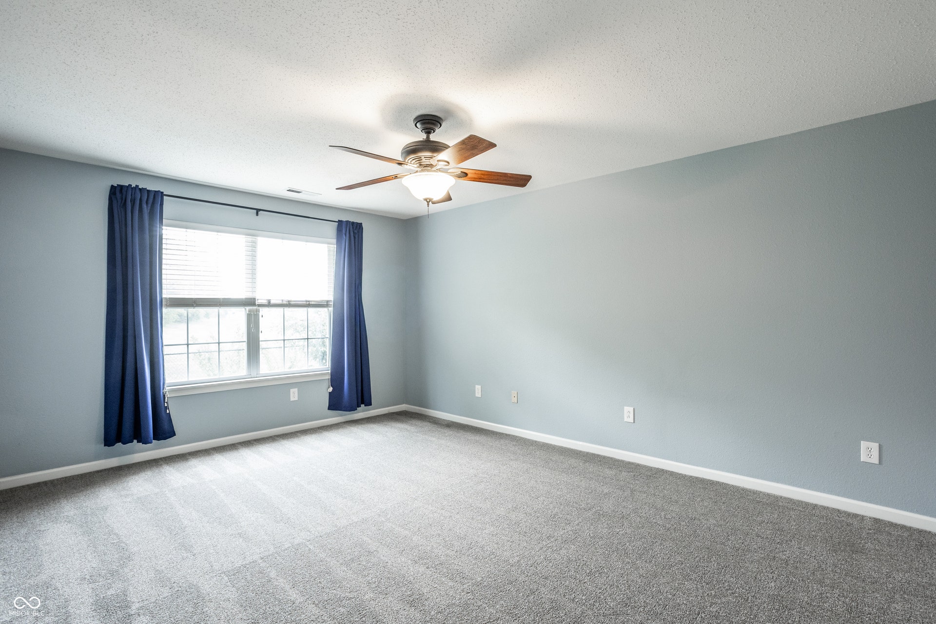 6115 Green Glade Drive, Whitestown, IN 46075