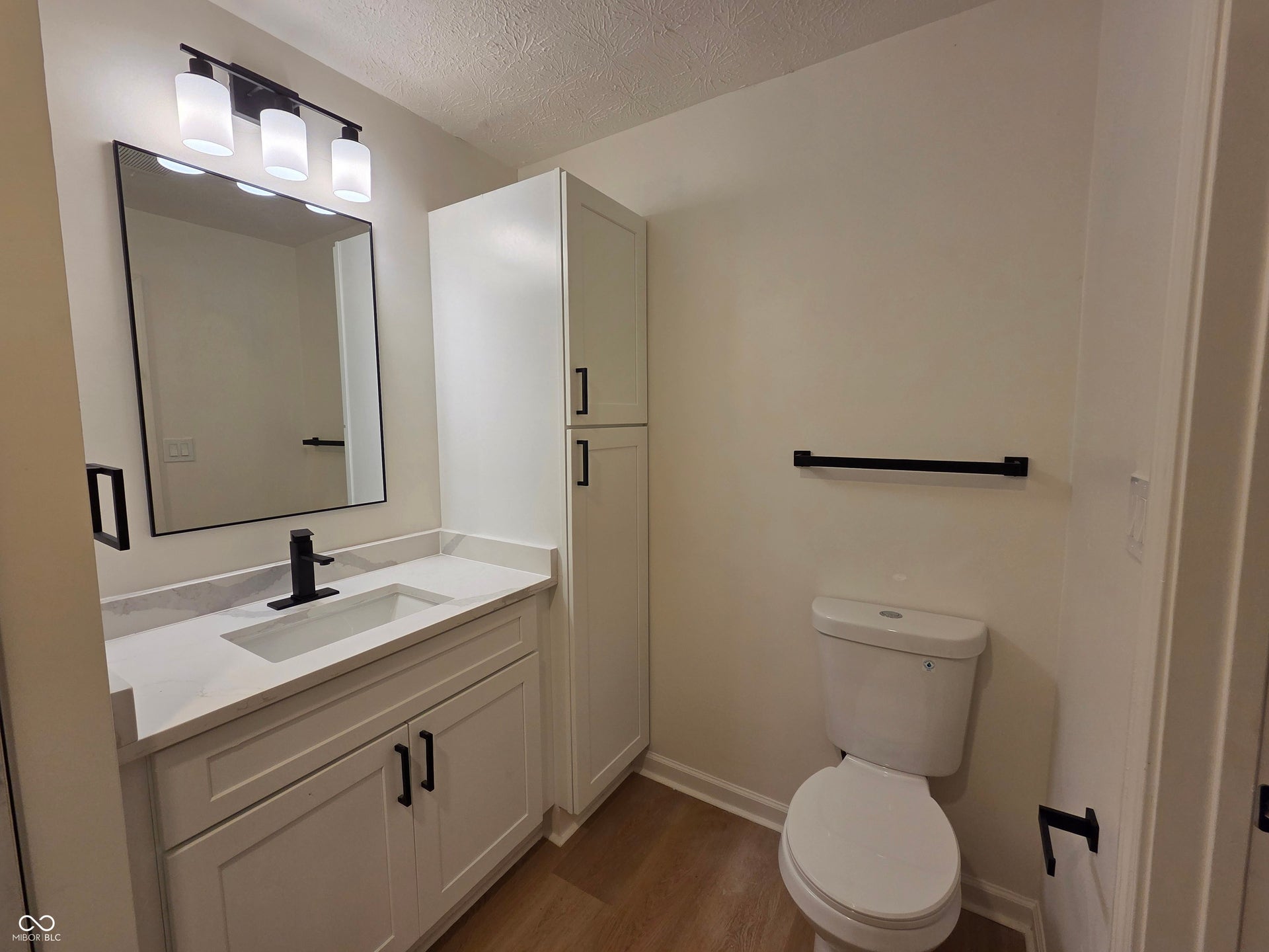 4926 Pembridge Drive, Indianapolis, IN 46254