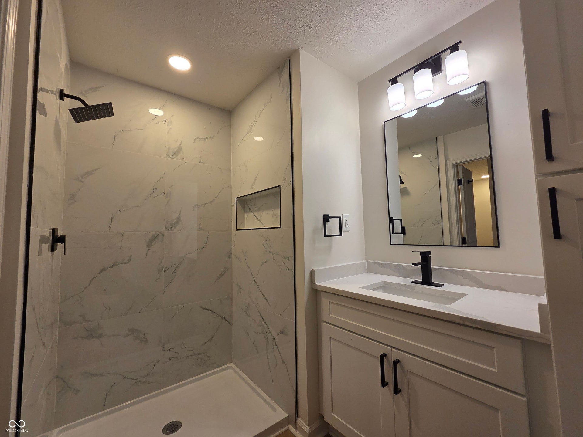 4926 Pembridge Drive, Indianapolis, IN 46254