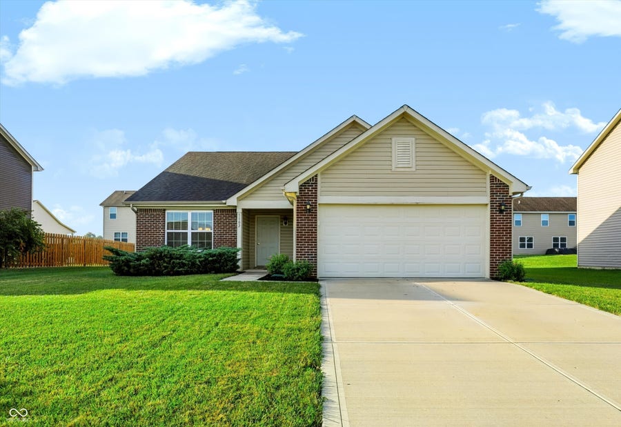 Property photo for 1102 W Limestone Way, Fortville, IN