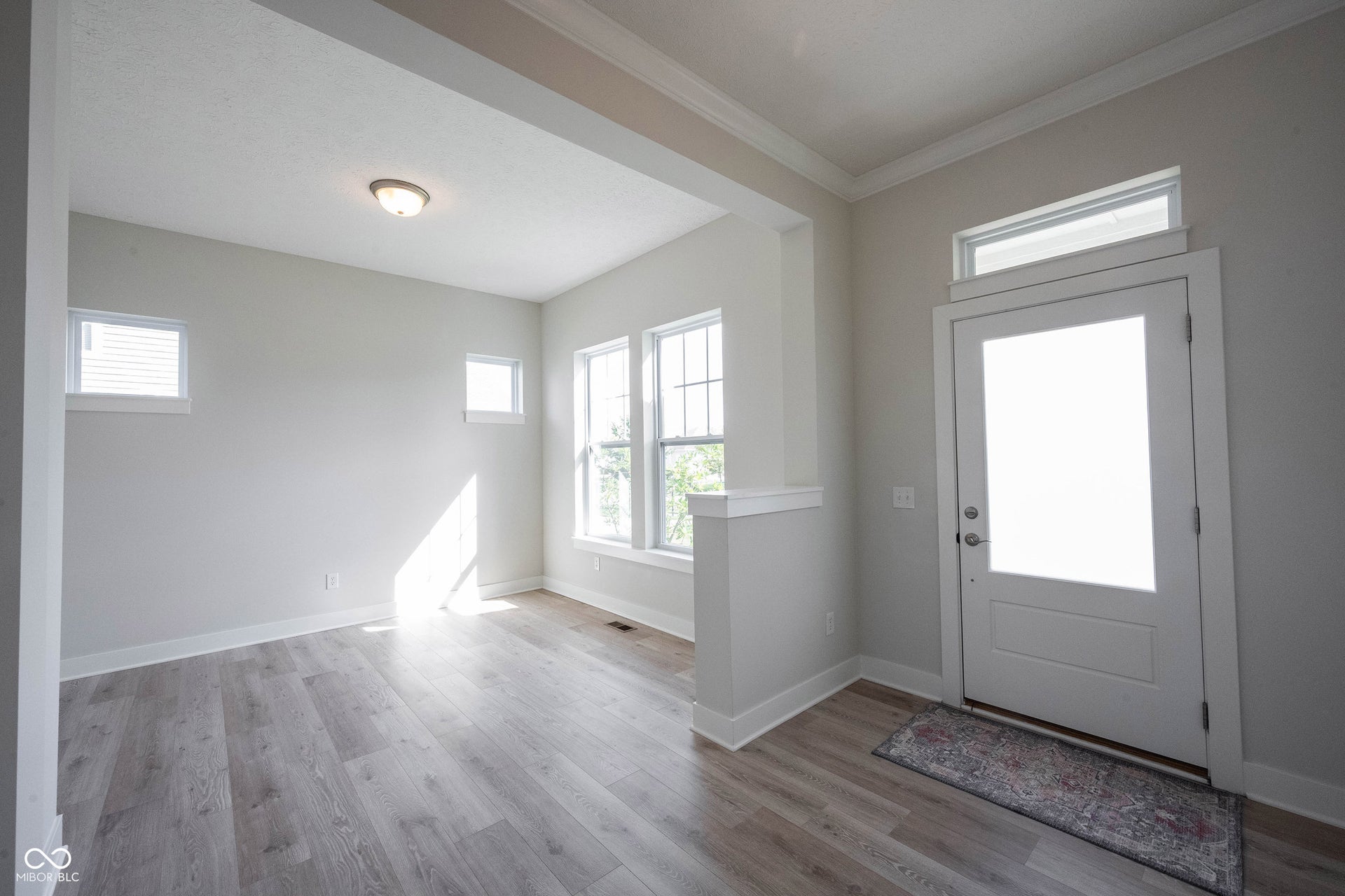 Front office/flex room